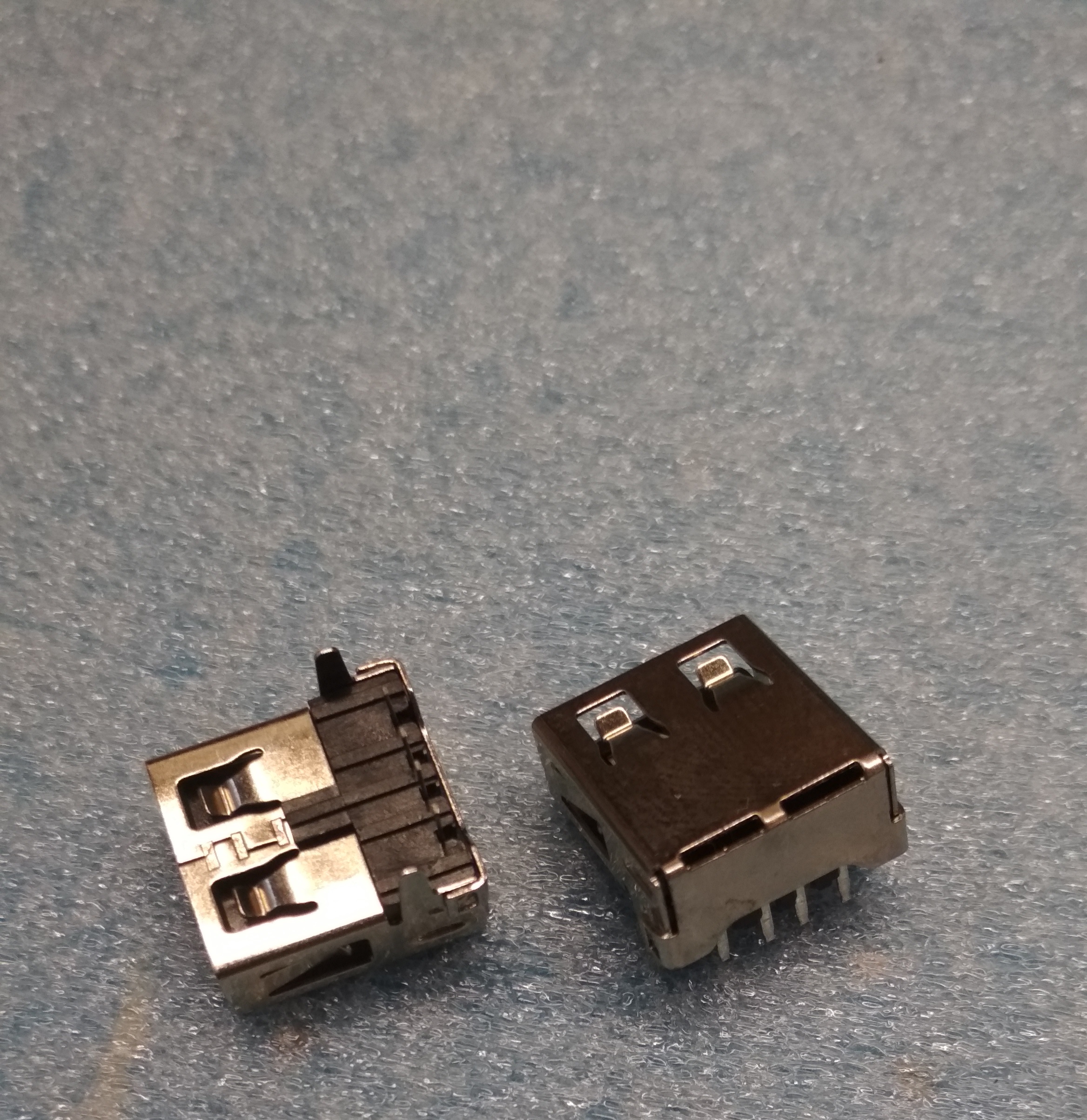 Разьем USB 2-1